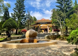 TRUC LAM BUDDHIST MONASTERY